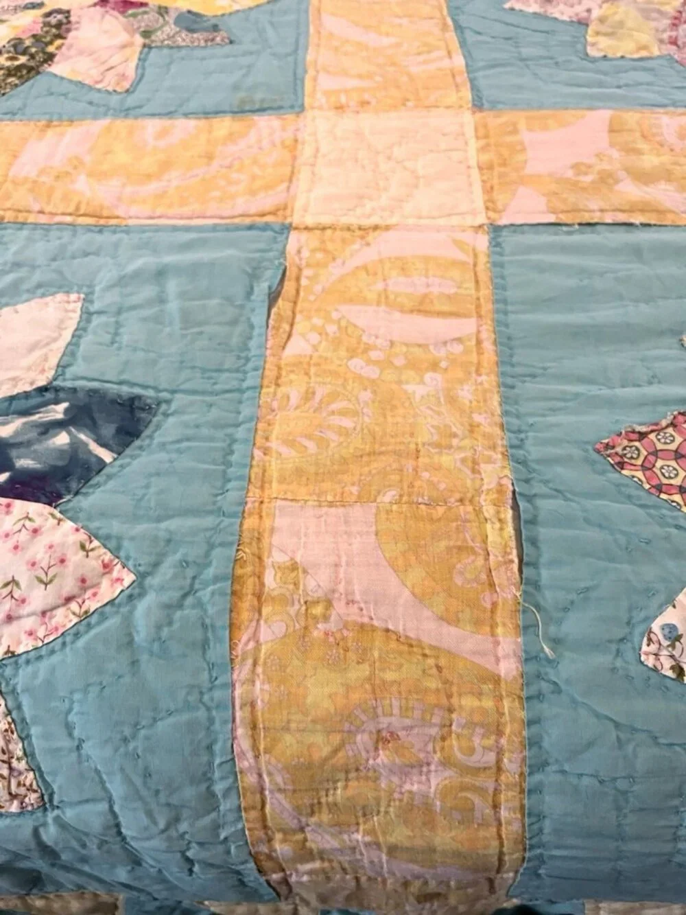 Dresden Floral Pinwheel Plates Quilt Pastel Scalloped Vtg Hand Stitched 60x80
